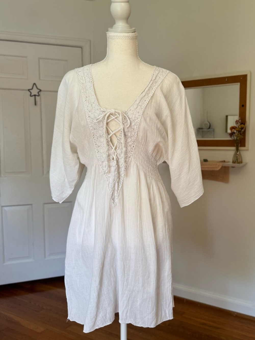 White Boho Lace-Up Corset Intricate Crochet Lace Trim Flowy Cover-up Dress Sz Sm